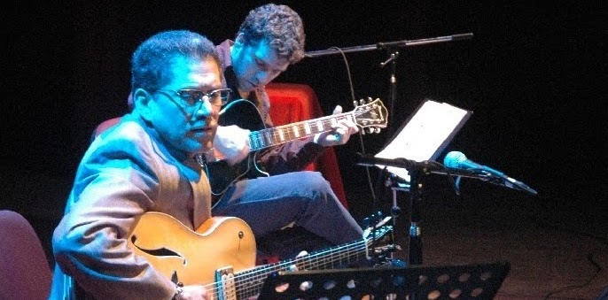 Rick Zunigar and German Herlein playing on stage, Argentina 2007